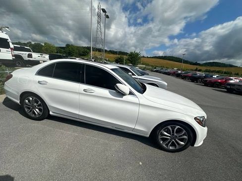 Used 2018 Mercedes-Benz C 300 Sedan image 28