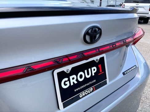 Used 2021 Toyota Avalon Touring FWD image 31