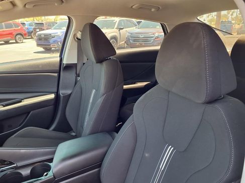 Used 2023 Hyundai Elantra SEL w/ Convenience Package FWD image 25