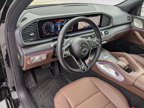 Used 2025 Mercedes-Benz GLE 450e 4MATIC image 10