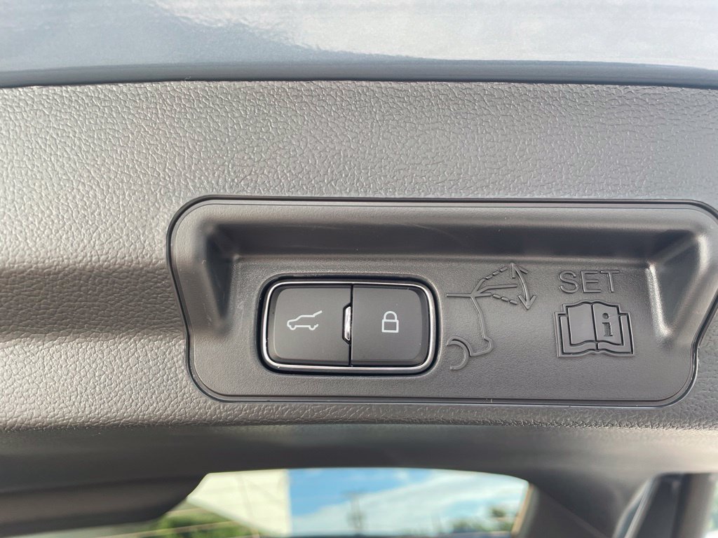 New 2027 Ford Explorer ST-Line w/ Premium Package AWD/4WD image 11