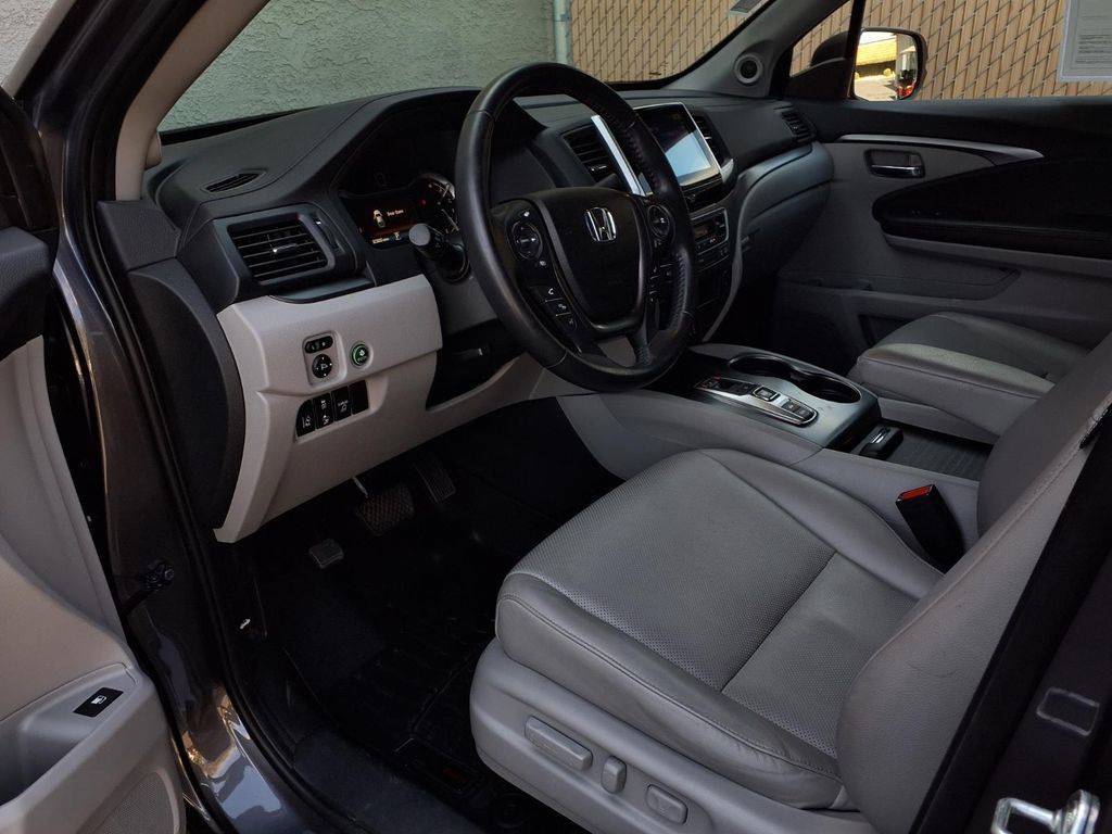 Used 2020 Honda Ridgeline RTL image 17