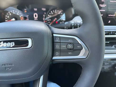 Used 2026 Jeep Compass Limited AWD/4WD image 27