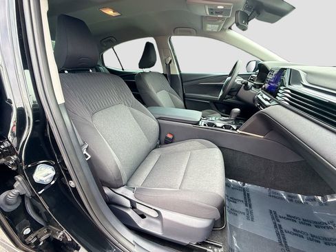 Used 2025 Toyota Camry LE w/ Convenience Package FWD image 14