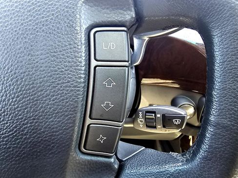 Used 2003 BMW 745Li image 33