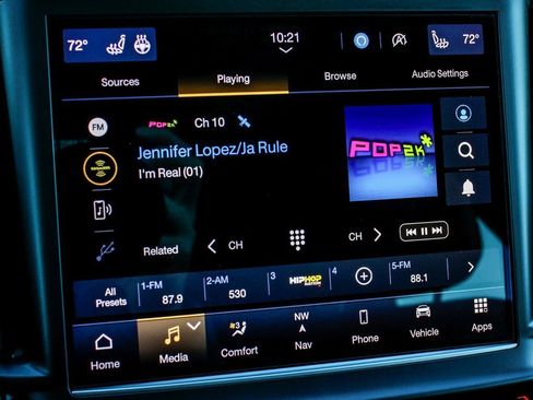 Used 2021 Maserati Levante image 21