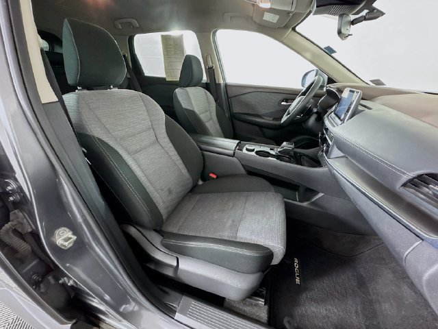 Used 2023 Nissan Rogue SV AWD/4WD image 26