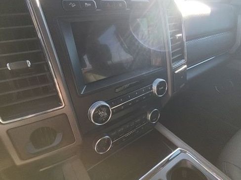 Used 2020 Ford Expedition Max XLT w/ Equipment Group 202A image 15