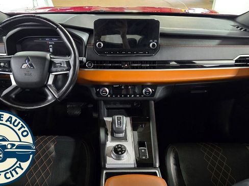 Used 2022 Mitsubishi Outlander SEL AWD/4WD image 30