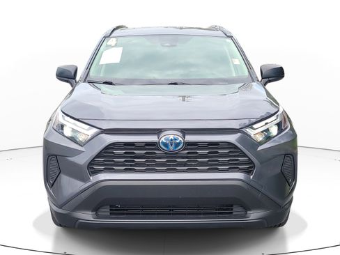 Used 2024 Toyota RAV4 LE AWD/4WD image 2