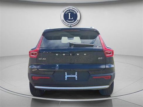 New 2025 Volvo XC40 B5 Ultra w/ Protection Package Premier image 6