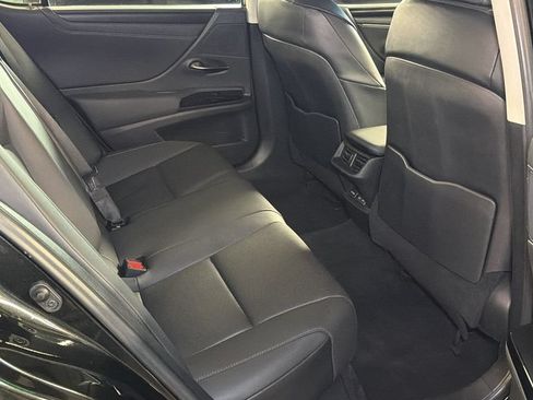 Used 2022 Lexus ES 350 w/ Premium Package FWD image 13