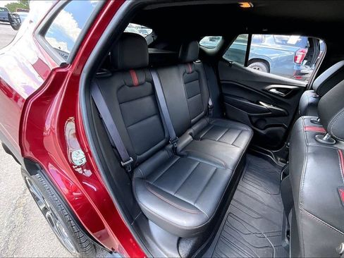 Used 2025 Chevrolet Trax RS w/ Driver Confidence Package FWD image 25