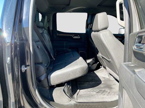 Used 2025 Chevrolet Silverado 1500 LTZ AWD/4WD image 29