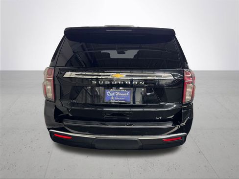 Used 2022 Chevrolet Suburban LT image 5