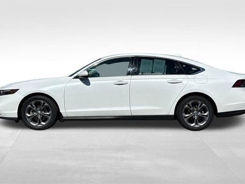 Used 2023 Honda Accord EX image 7