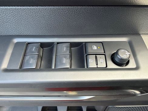 Used 2026 Toyota Tundra SR5 AWD/4WD image 11
