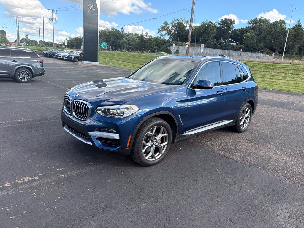 Used 2021 BMW X3 xDrive30i w/ Convenience Package AWD/4WD image 4