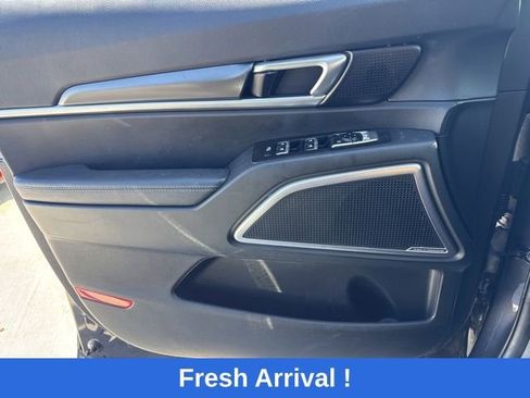 Used 2025 Kia Telluride S AWD/4WD image 13