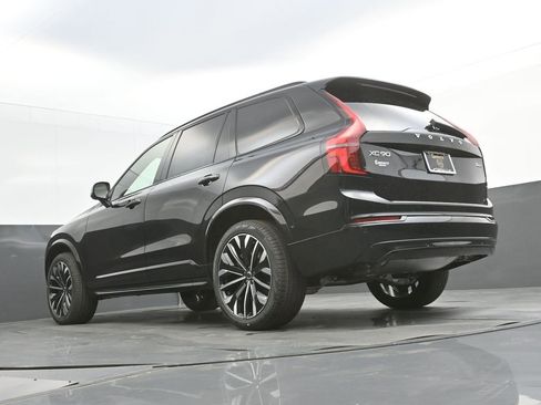New 2026 Volvo XC90 B6 Ultra w/ Lounge Package AWD/4WD image 33