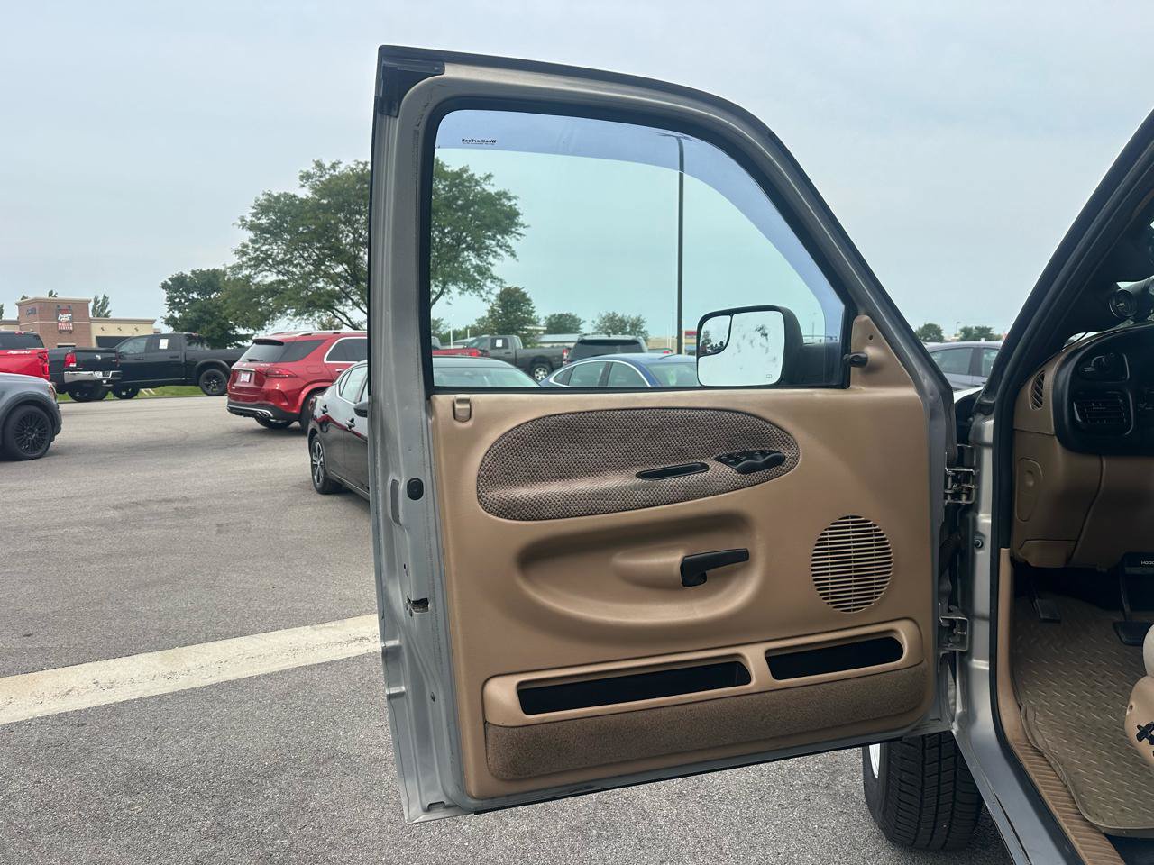 Used 1998 Dodge Ram 2500 Truck 4x4 Quad Cab image 11