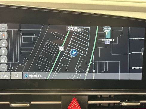 Used 2025 Hyundai Elantra SEL FWD image 18