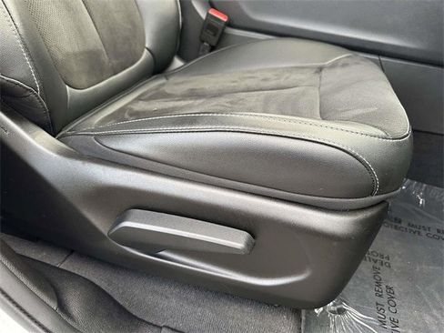 Used 2023 Jeep Grand Cherokee Altitude image 26