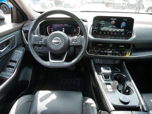 Certified 2023 Nissan Rogue Platinum w/ Platinum Premium Package AWD/4WD image 12