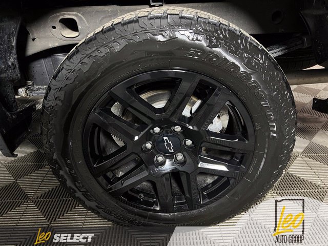 Used 2025 Chevrolet Silverado 1500 Custom Trail Boss AWD/4WD image 29