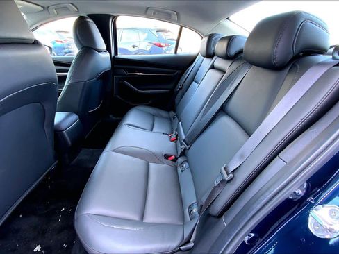 Used 2024 MAZDA MAZDA3 s image 21