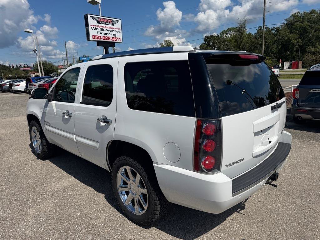 Used 2007 GMC Yukon Denali AWD/4WD image 7