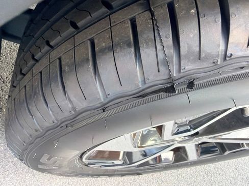Used 2025 Kia Sportage EX FWD image 31