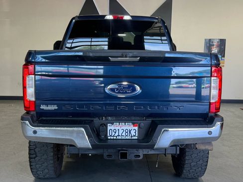 Used 2019 Ford F250 XLT w/ XLT Premium Package AWD/4WD image 5