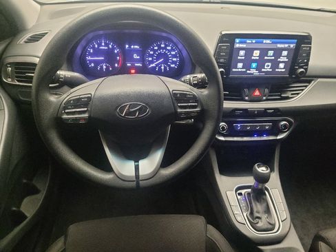 Used 2018 Hyundai Elantra GT image 22