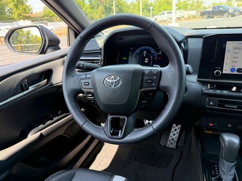 Certified 2025 Toyota Camry SE image 15