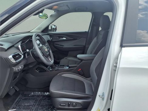 Certified 2023 Chevrolet TrailBlazer LT FWD image 9