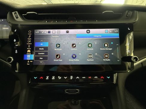 New 2026 Jeep Grand Cherokee L Limited AWD/4WD image 39