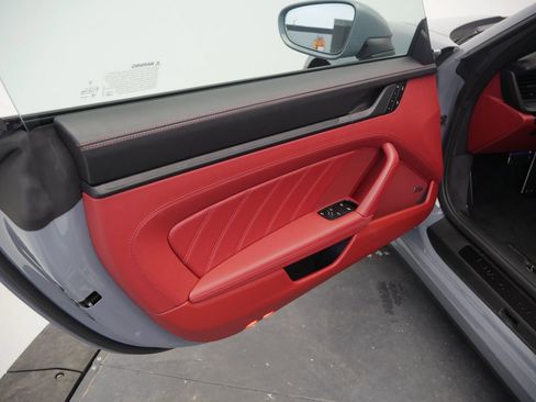 Certified 2024 Porsche 911 Targa 4 GTS AWD/4WD image 17