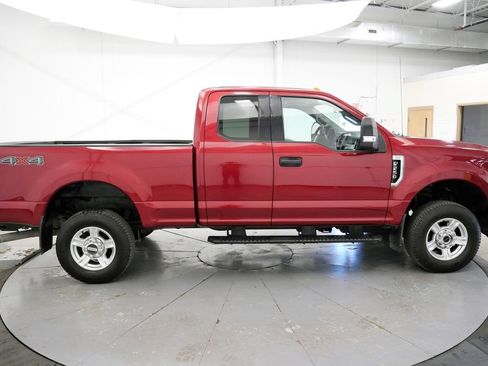 Used 2017 Ford F250 XLT w/ XLT Value Package AWD/4WD image 8