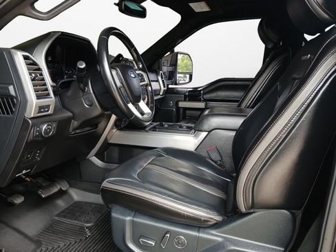 Used 2021 Ford F450 Platinum w/ FX4 Off-Road Package AWD/4WD image 19