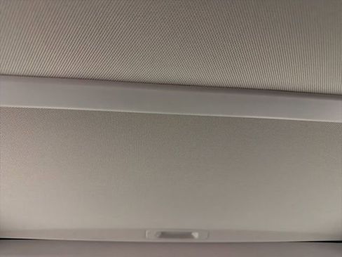 Used 2015 Toyota Sienna XLE image 22