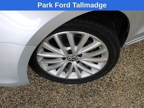 Used 2012 Volkswagen Jetta SEL FWD image 26