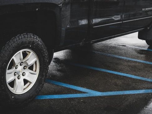 Used 2016 Chevrolet Silverado 1500 LT w/ All Star Edition image 26