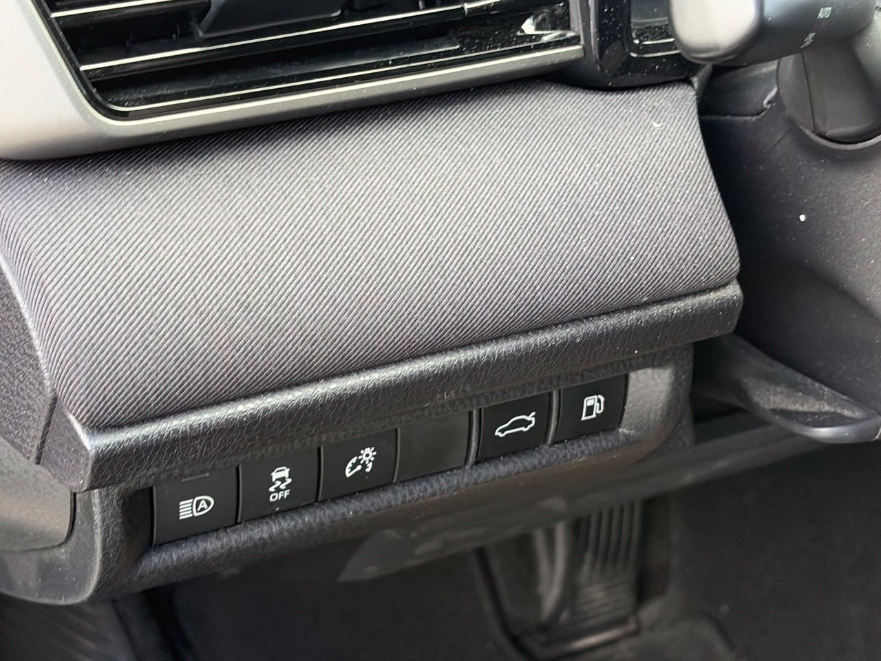 Used 2026 Toyota Camry LE FWD image 7