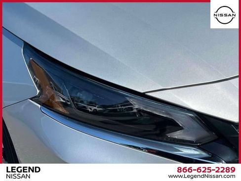 Certified 2024 Nissan Altima 2.5 SV FWD image 9