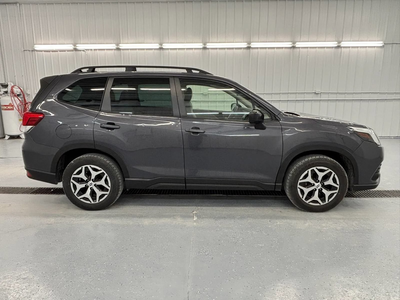 Used 2023 Subaru Forester Premium AWD/4WD image 8