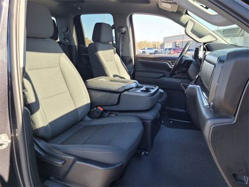 Used 2023 Chevrolet Silverado 1500 LT image 15