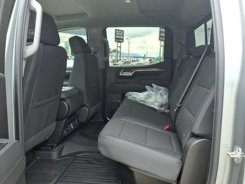 New 2026 GMC Sierra 1500 SLE AWD/4WD image 15