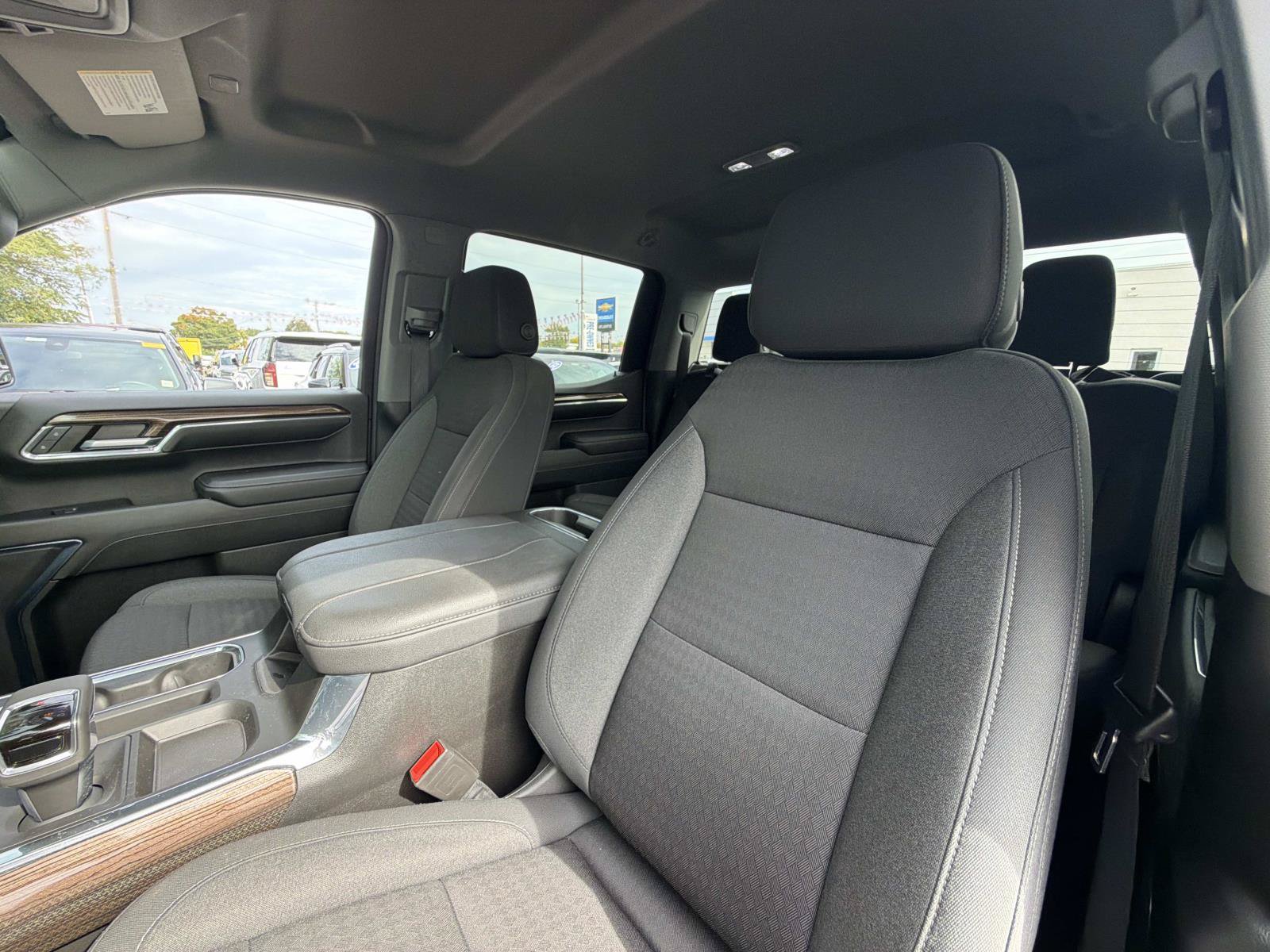 Used 2023 Chevrolet Silverado 1500 RST AWD/4WD image 11