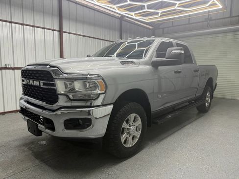 Used 2023 RAM 2500 Big Horn w/ Level 1 Equipment Group AWD/4WD image 3